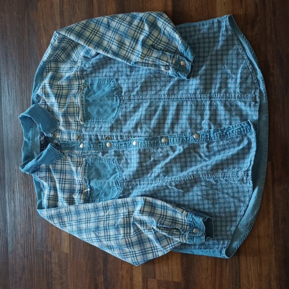 LA Blues size 18/20 light denim long sleeve shirt